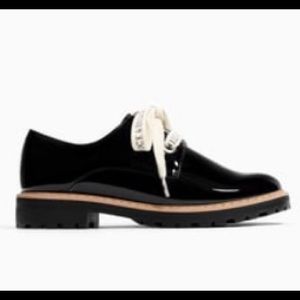 Like New! Zara girl black oxfords with text. 11